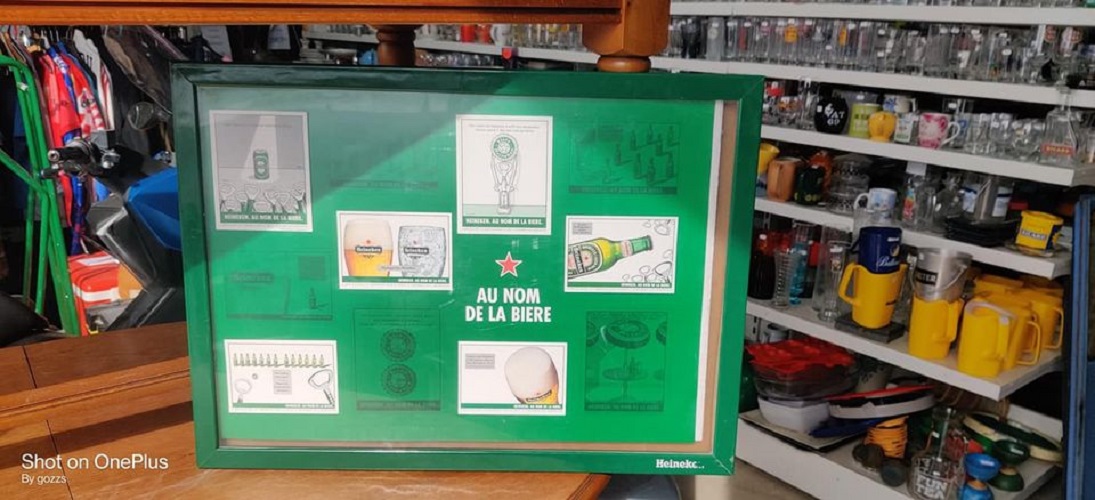 Cadre vitrine Heineken