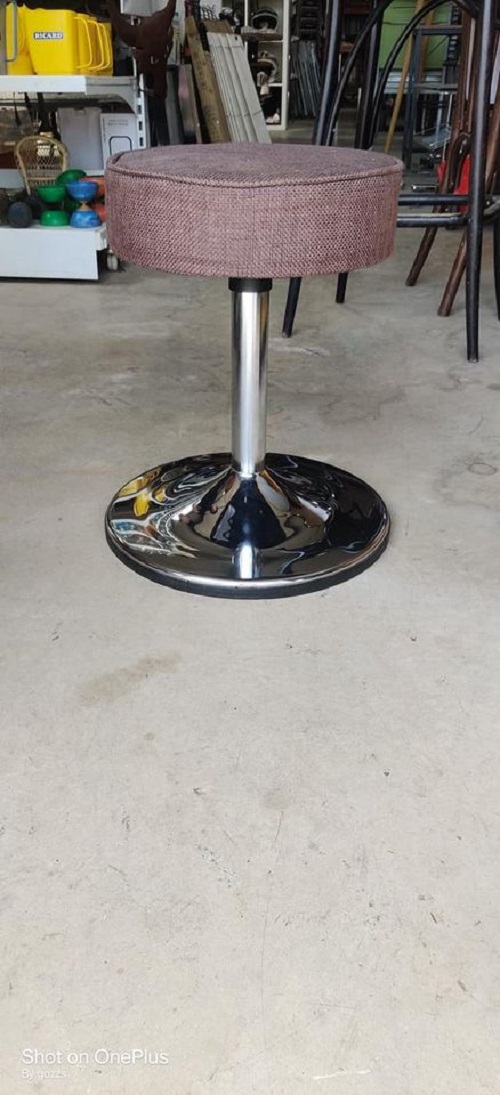 Tabouret pied tulipe style vintage