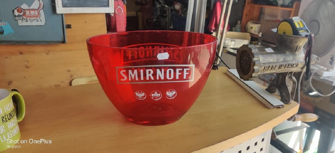 Seau à glaçon / bouteille smirnoff