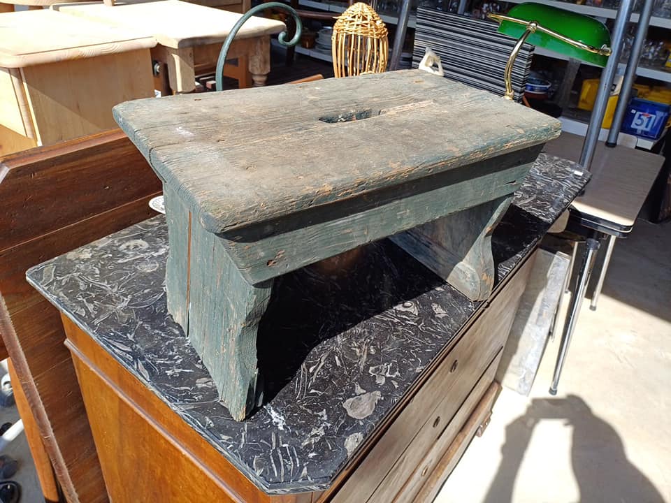 Tabouret pied antique primitif