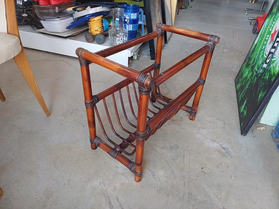 Vintage porte revues bambou osier