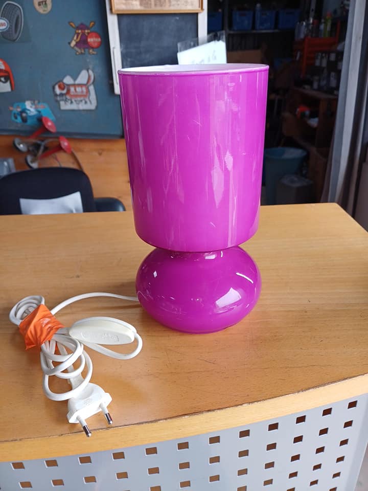Lampe à poser en verre 1990 ikea (plus commercialisée)