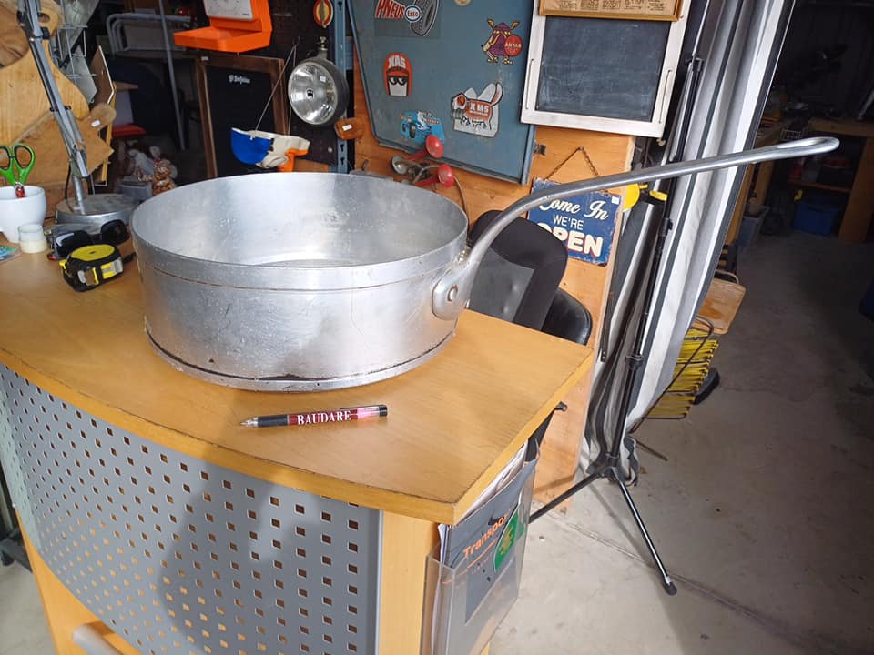 Énorme casserole pro aluminium