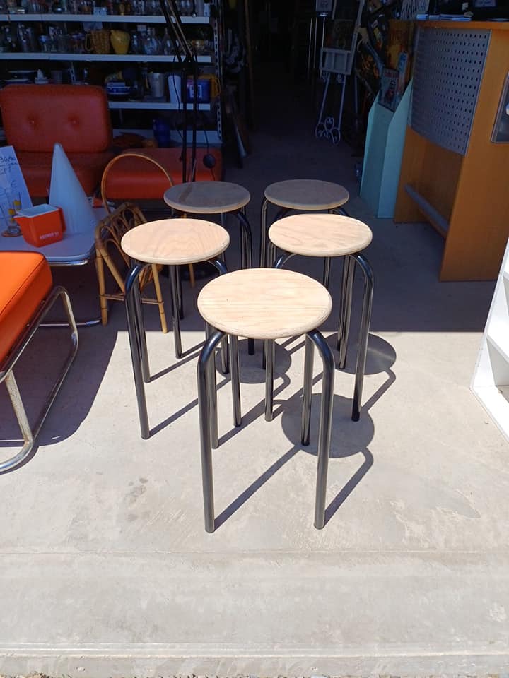 Tabouret d'îlot ou d'atelier industriel