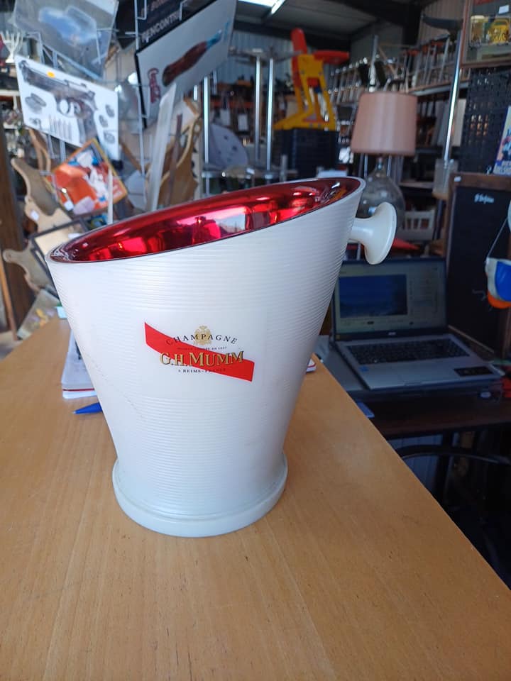 Seau à champagne mumm plastique