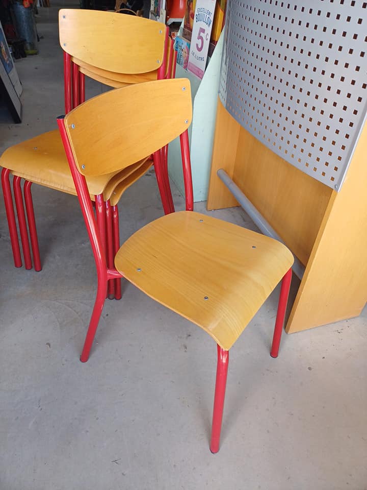 Chaise colectivité type ecole 25€/pc