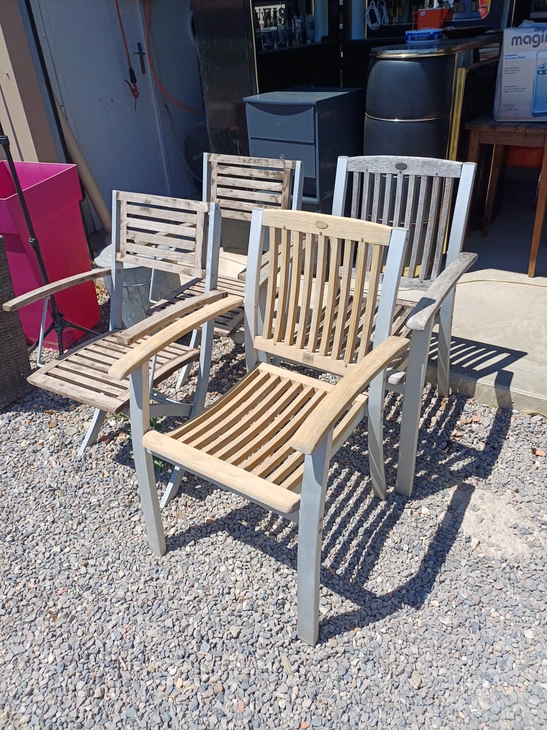 Fauteuils aluminium et bois exotique