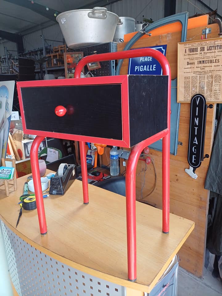 Table de nuit chevet style internat