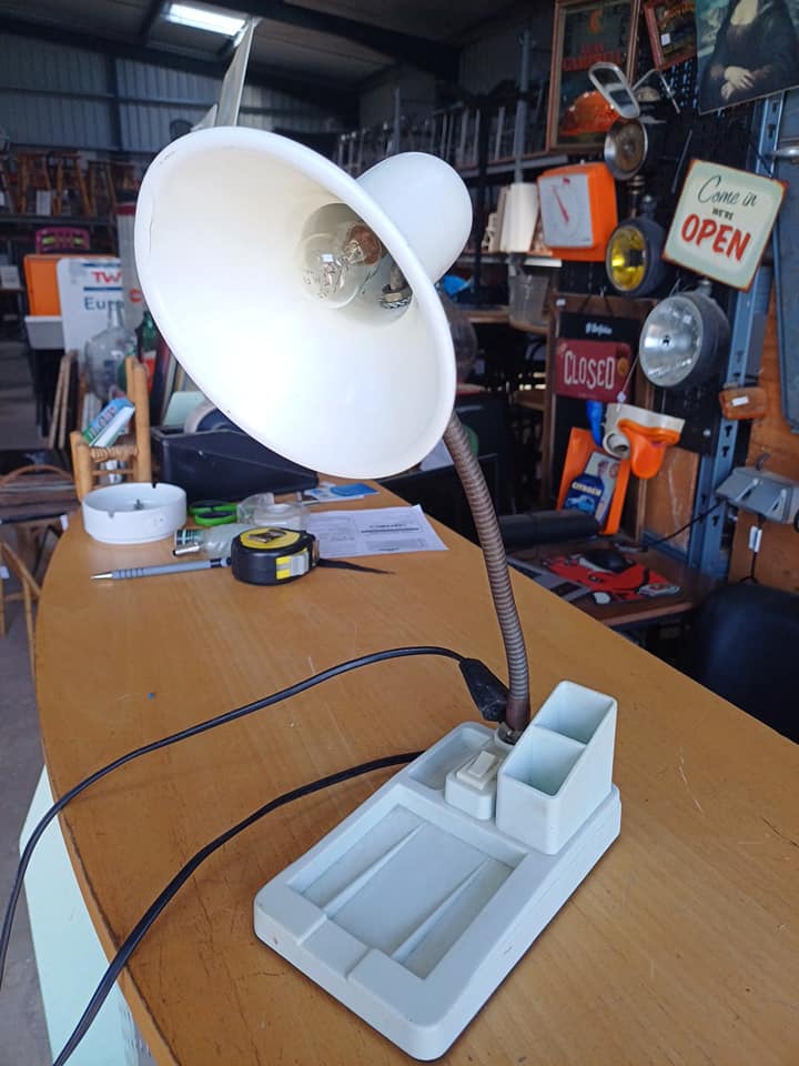 Lampe de bureau vintage stilplast