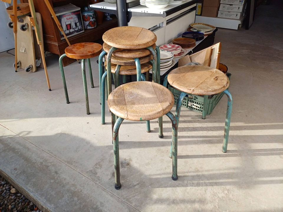 Tabourets scolaires 1950/60 35€/P