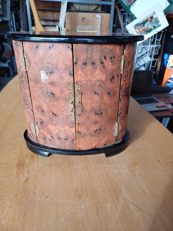 Ancienne boite à bijoux