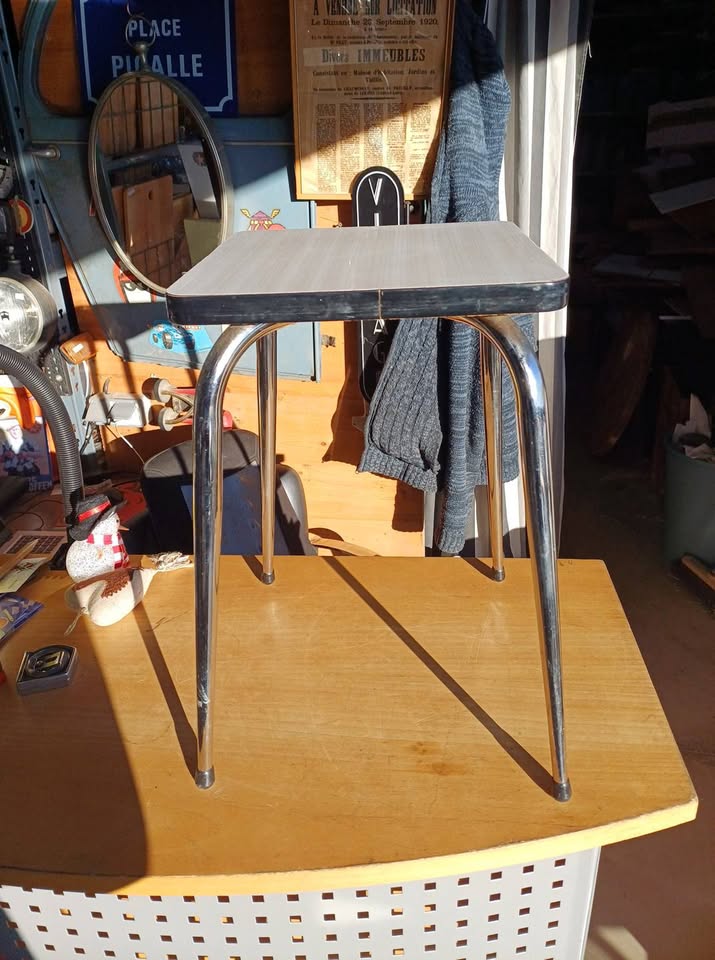 Tabouret formica vintage 1960