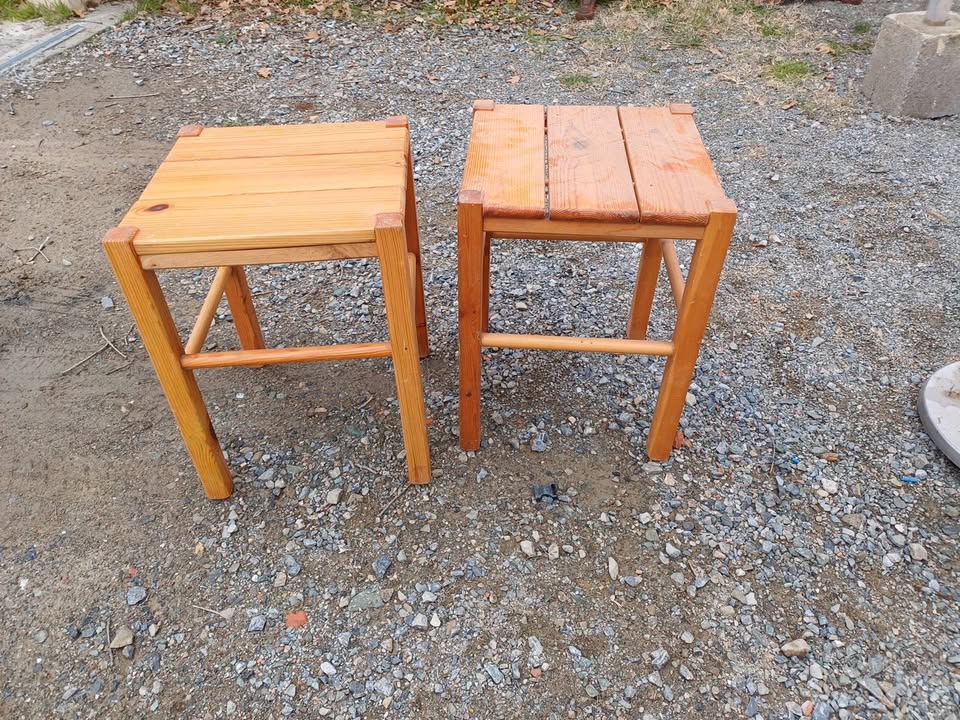 Tabouret vintage pin massif 20€/pc