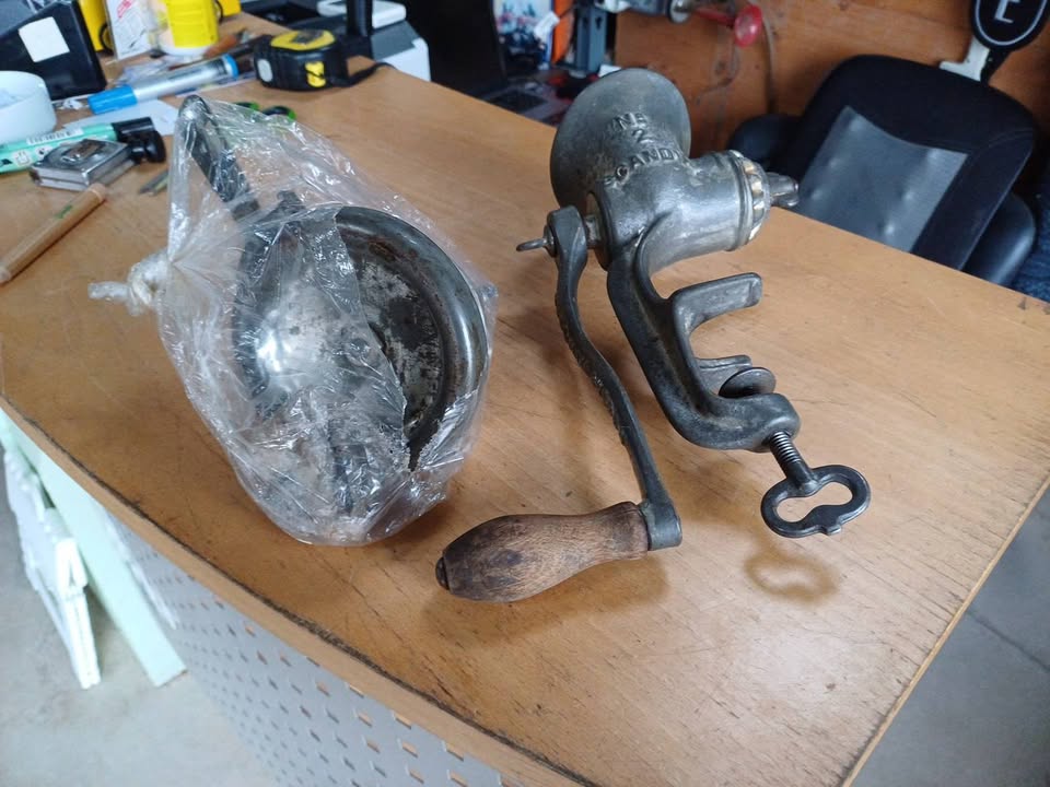 Hachoir à viande vintage