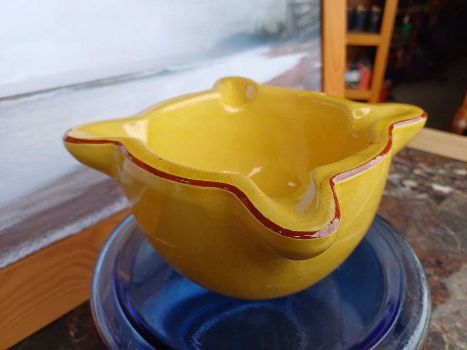 Mortier ceramique émaillé  bon etat 16x16cm hauteur 10cm