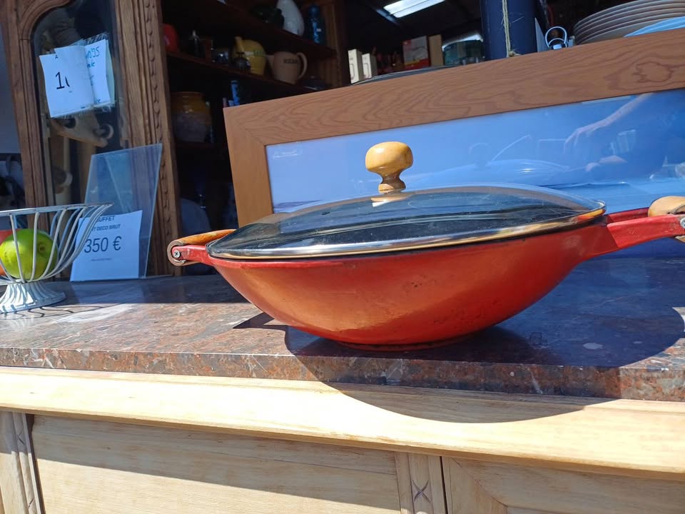 Wok fonte avec couvercle verre