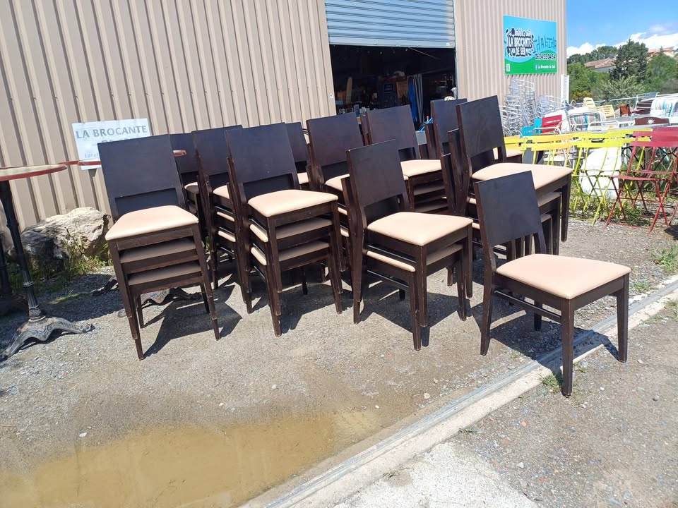 Chaise de restaurant 28€ pièce
