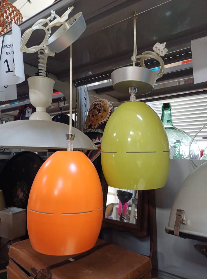 Suspension style vintage orange