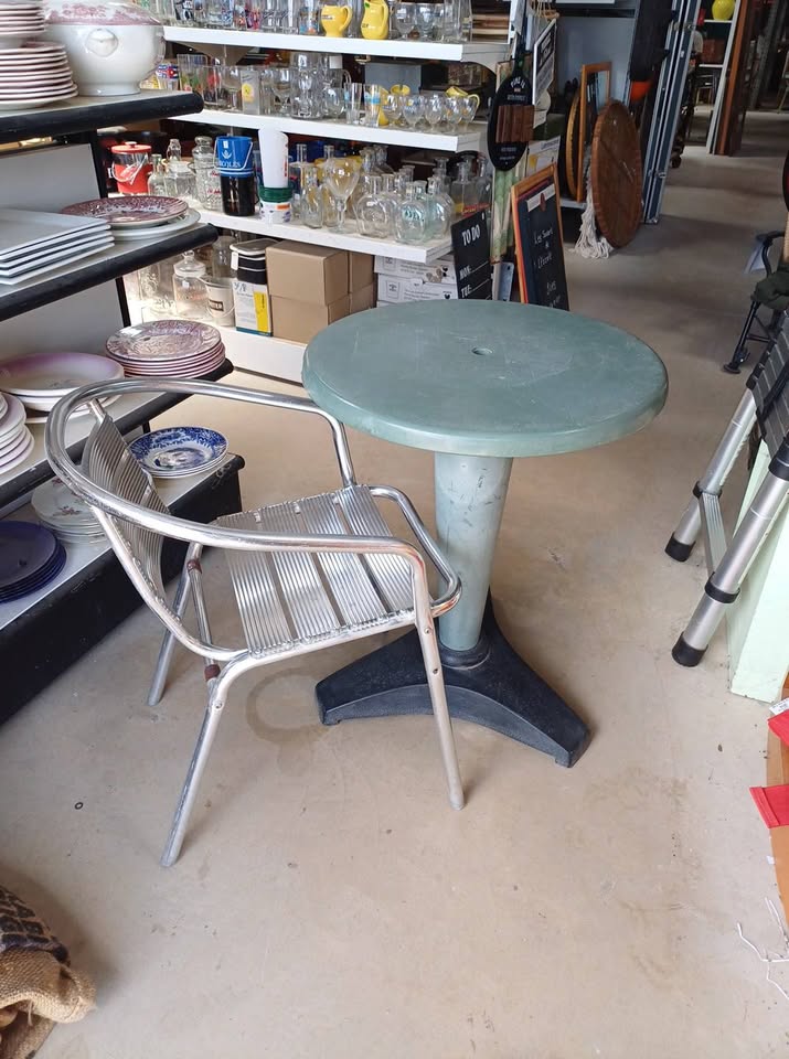 Table bistrot 80's grosfillex