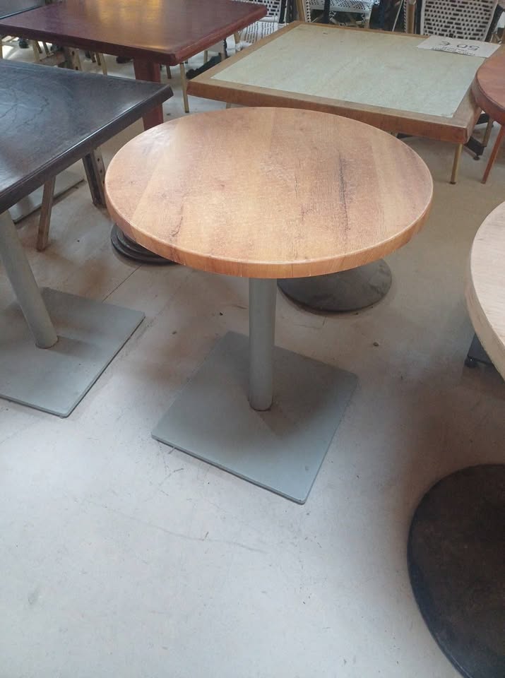 Table ronde guéridon extérieur pro