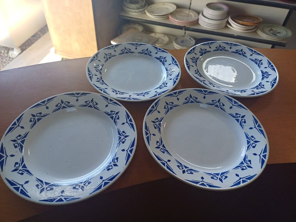 1910/30 assiettes moulin des loups