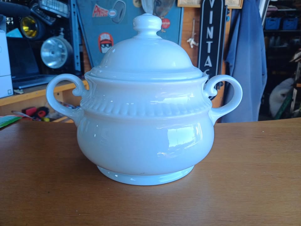 Soupière porcelaine blanche