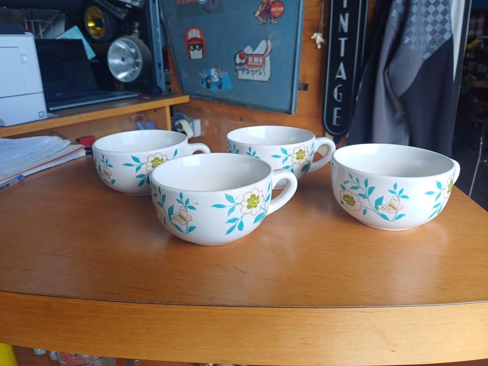 4 bols signés Laura Ashley 80's