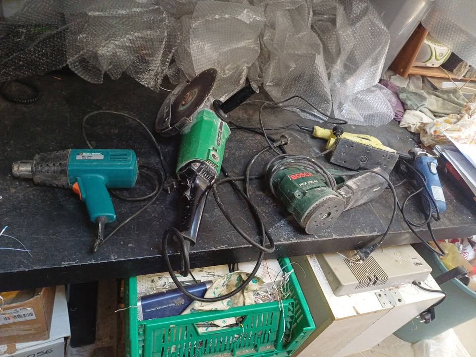 Lot electroportatif a l'unité