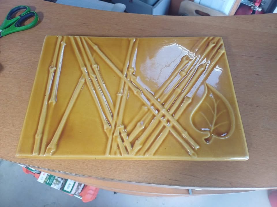 Plat / Vide-poche céramique vintage - Décor Bambou - Jaune moutarde