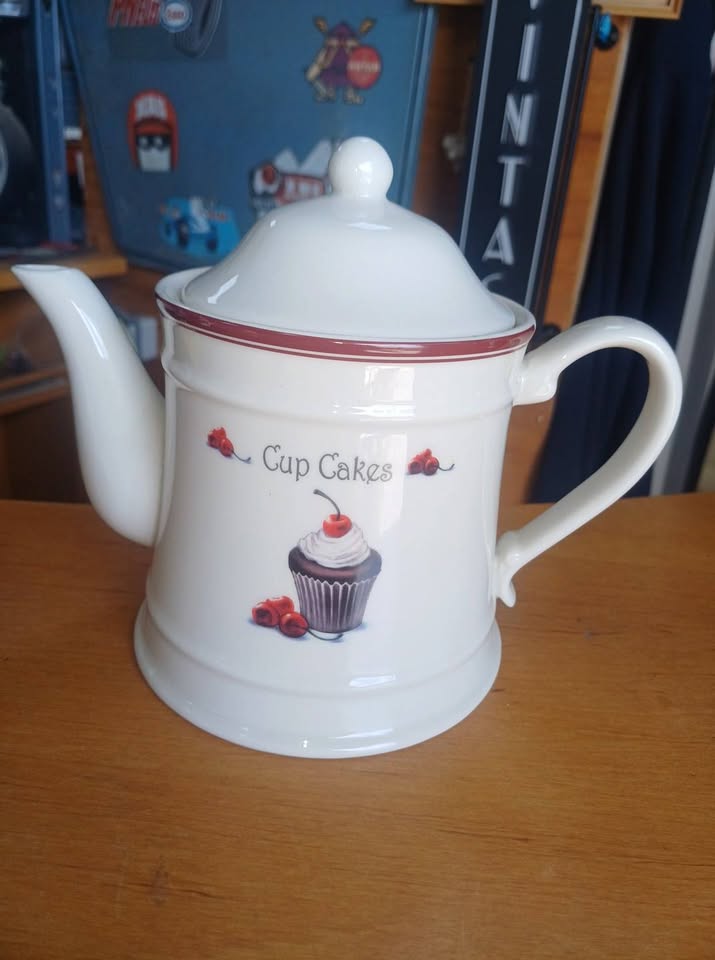 Théière vintage en céramique "Cup Cakes" - Parfait état