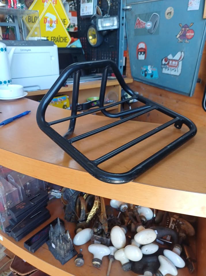 Porte-bagages robuste vintage (Vélo, Mobylette, Style La Poste) - Tube acier noir