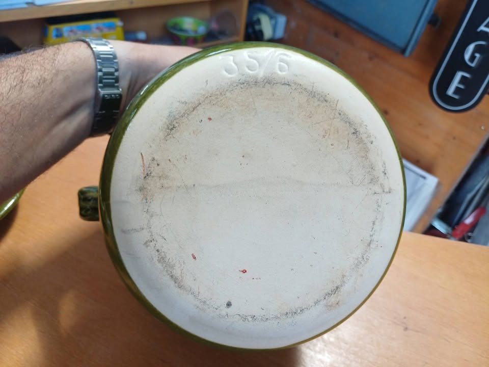 Pot couvert / Soupière vintage en terre cuite vernissée verte