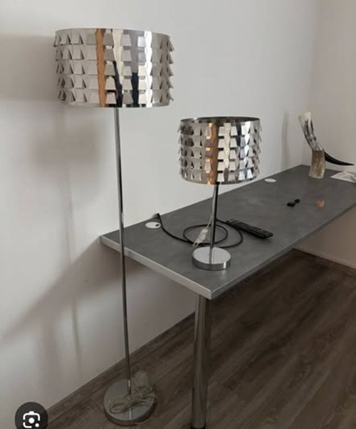 Luminaire design chromé "Jenny" – Lampadaire ou Lampe à poser (au choix)