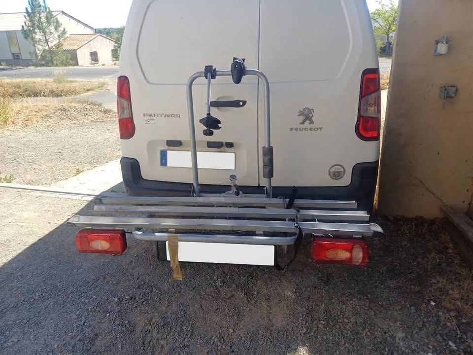 Porte-vélos sur attelage Menabo Cross 3 – 3 vélos – Bon état