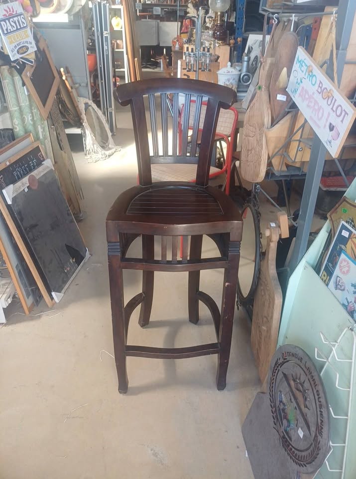 Tabouret de bar haut à dossier en bois massif – Style bistrot / pub