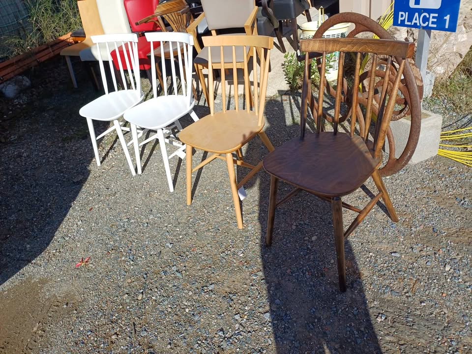 Chaises Scandi / Bistrot CHR Modèle NANCY – Neuf / Expo (Blanches & Bois)