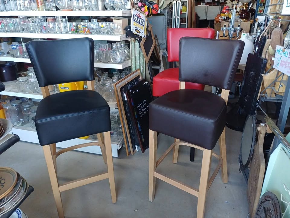 Chaise haute / Tabouret de bar pro en bois & simili-cuir (Vente à l'unité)