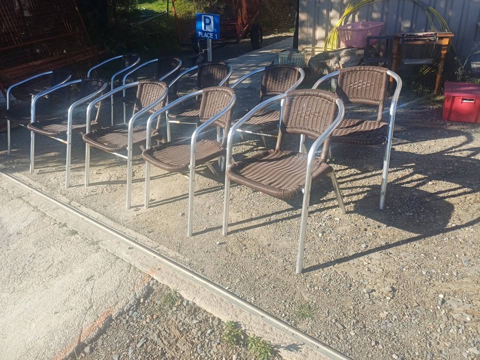 Lot de fauteuils de terrasse professionnels aluminium et tressage nylon