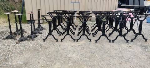 Pieds de tables restaurant fonte 60€/P