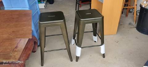 Tabouret  style tolix neuf métal bronze