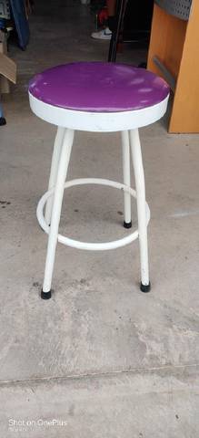 Tabouret style atelier tubulaire 65cm