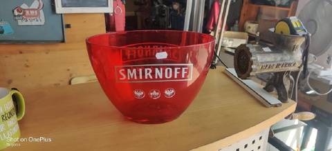 Seau à glaçon / bouteille smirnoff