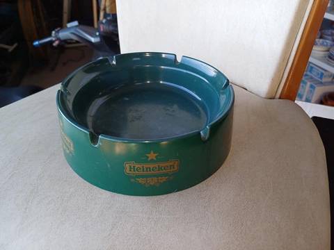 Cendrier Heineken vintage