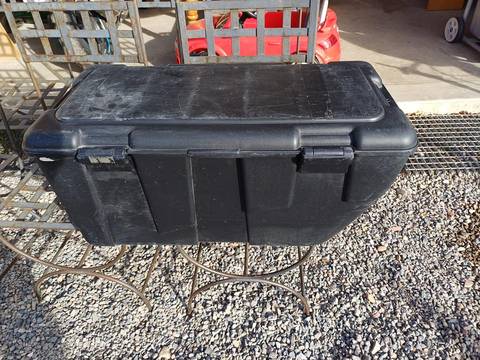 Grandes malles 20€ pièce