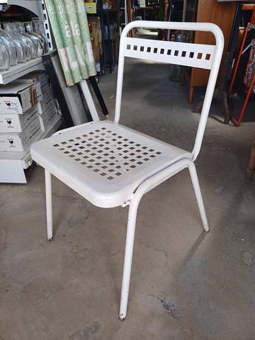 Ancienne chaise design souvignet
