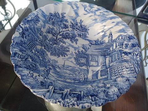 Beau plat saladier Hunter  by myott Belle ceramique poterie anglaise  De belle vaisselle pour de belle présentation chic élégante  Parfait état .…