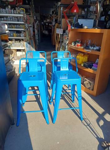 Tabouret style tolix pour ilot