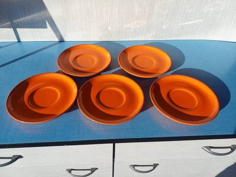 5 assiettes de desserts vintages