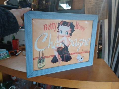 Plaque métal betty boop