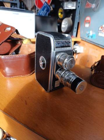 Caméra Vintage Paillard-Bolex B8 (8mm) – Fabriqué en Suisse